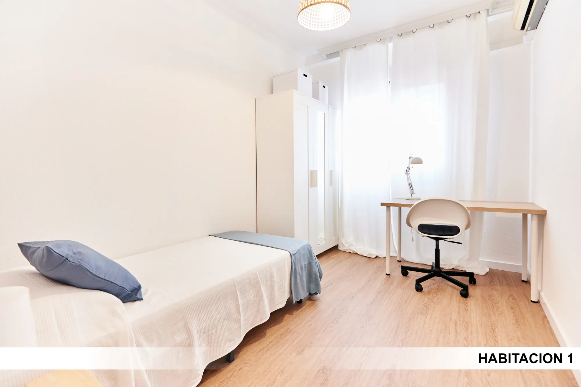 Room in Seville