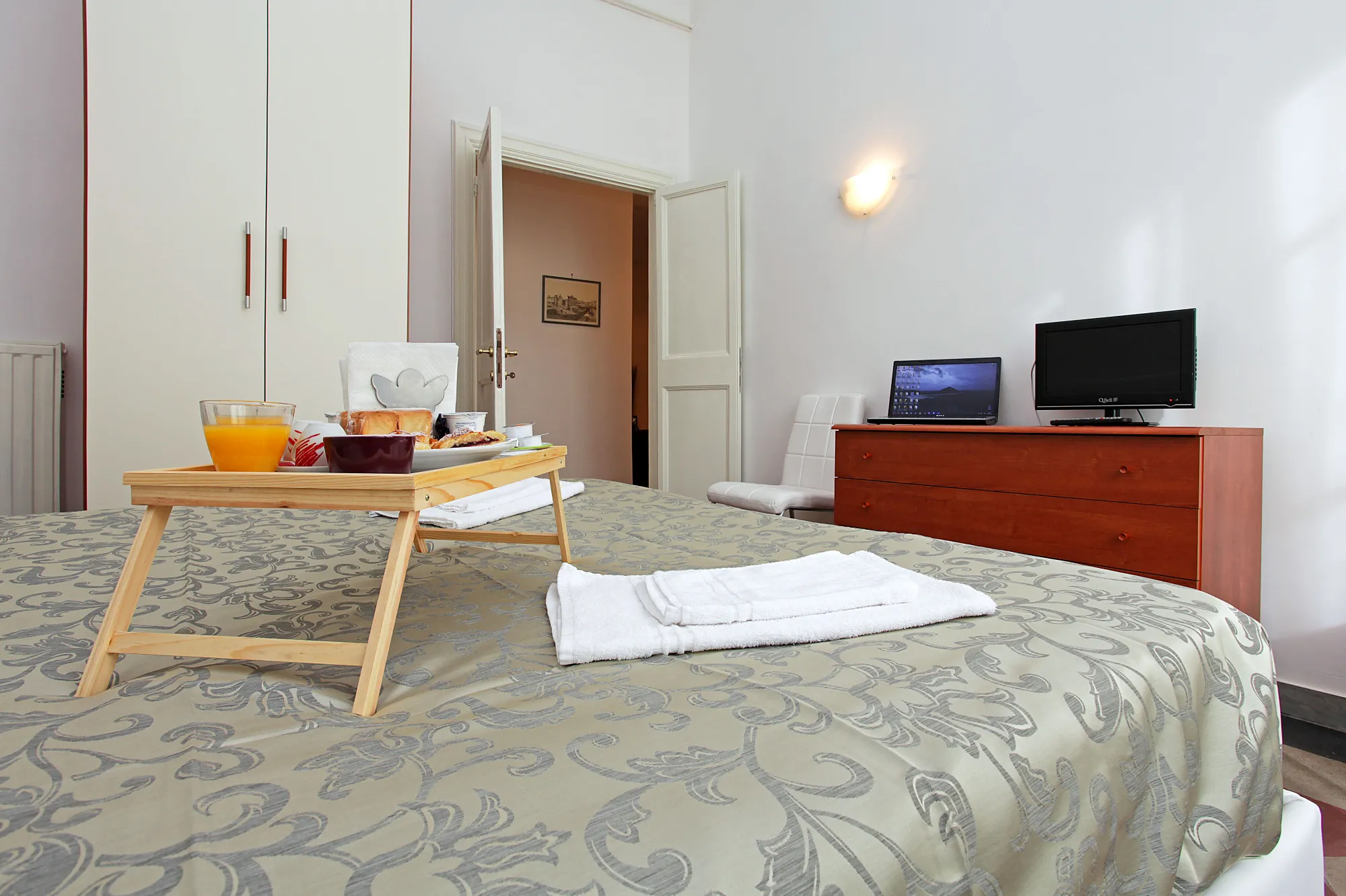Room in Rome